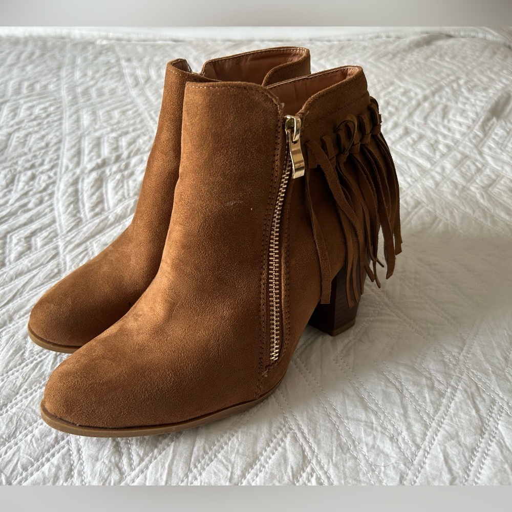 TOP Moda Booties size 8
